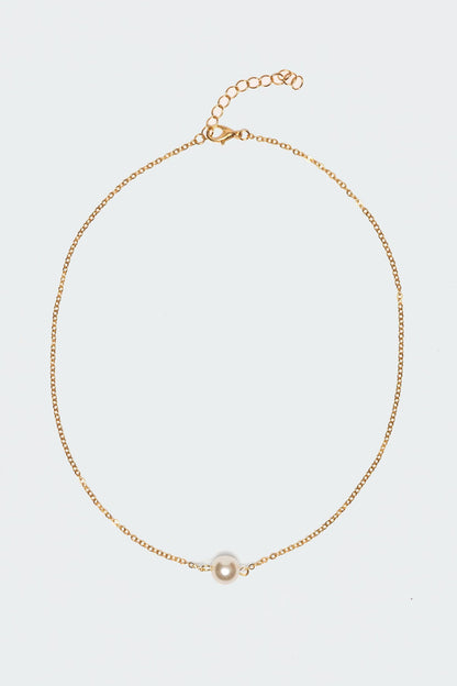 Center Stage Pearl Necklace