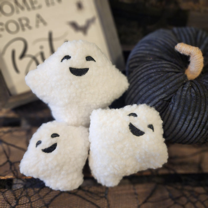 CF-3628 - Sherpa Mini Ghosts, Set of 3